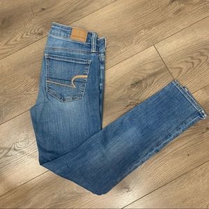 AMERICAN EAGLE NEXT LEVEL STRETCH HI RISE JEANS SIZE 00 SHORT